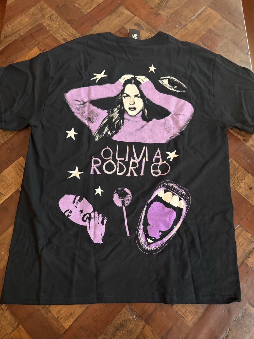 Olivia Rodrigo Guts Tour T-Shirt Women’s Size L Black Purple NWT
